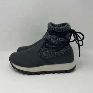 Merrell Alpine Pull On Knit Boots